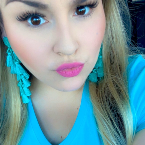 Meet your Posher, Nohely - Picture 2 of 4